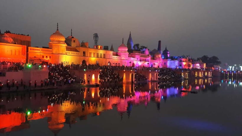 Lucknow: Private Ayodhya & Ram Mandir Temple Tour - The role of lunch and local vegetarian food