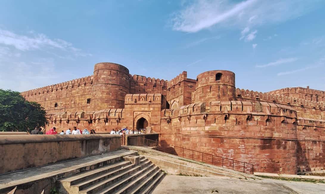 Luxury train tour from Delhi to Agra - Quick highlights to know before you go
