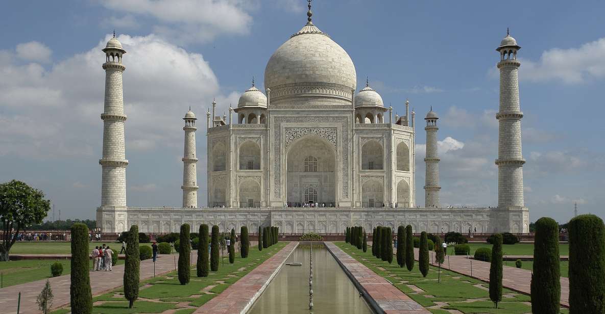 Luxury train tour from Delhi to Agra - Riding Gatimaan Express: speed, comfort, and less friction