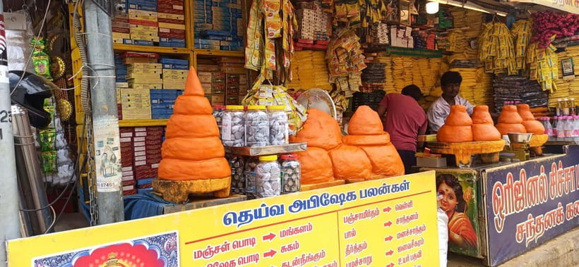 Madurai: City Highlights Temple and Market Tour - Thirumalai Nayakkar Mahal finish: palace views and a realistic expectation