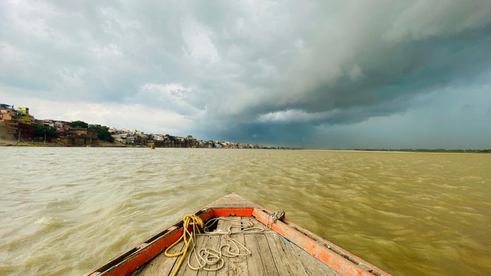 Marigold Boat trip to feel Kashi - Two hours on the river: how pacing works