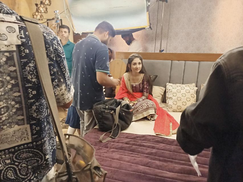 Mumbai: Bollywood Studio Guided Tour with Tickets - A Day With Crew, Cameras, and Actor-Friendly Prep Rooms