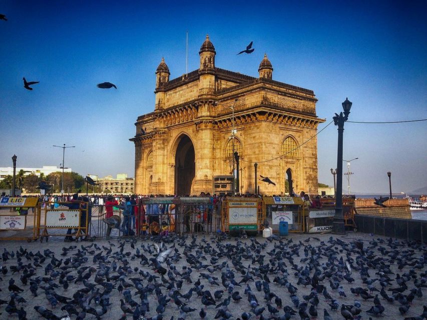 Mumbai: Full-Day Sightseeing Tour of Mumbai - Inside Chhatrapati Shivaji Maharaj Terminus: the UNESCO powerhouse