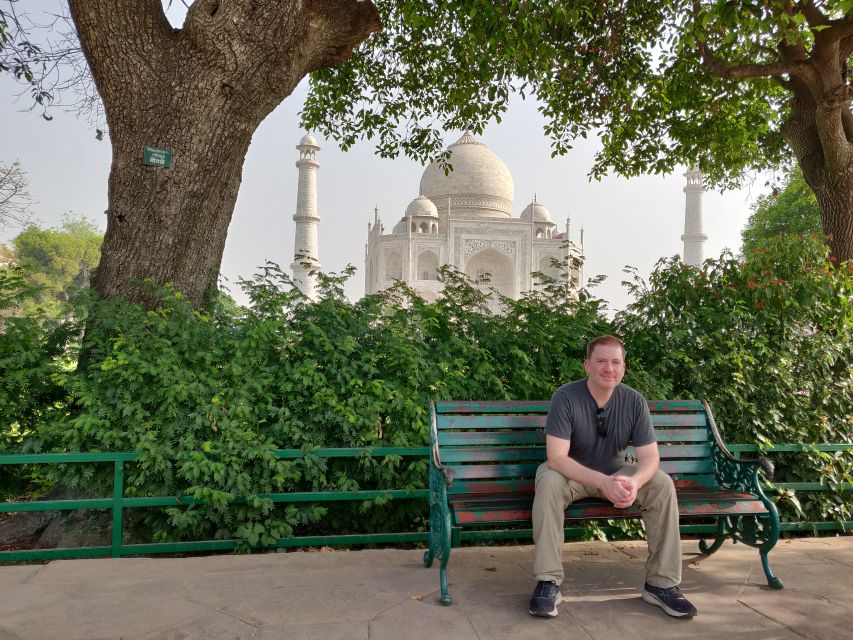 New Delhi: 2-Day Tour of Agra & Fatehpur by Superfast Train - Day 1 in Agra: Fatehpur Sikri, Mehtab Bagh Sunset Point, and Taj Mahal Glow