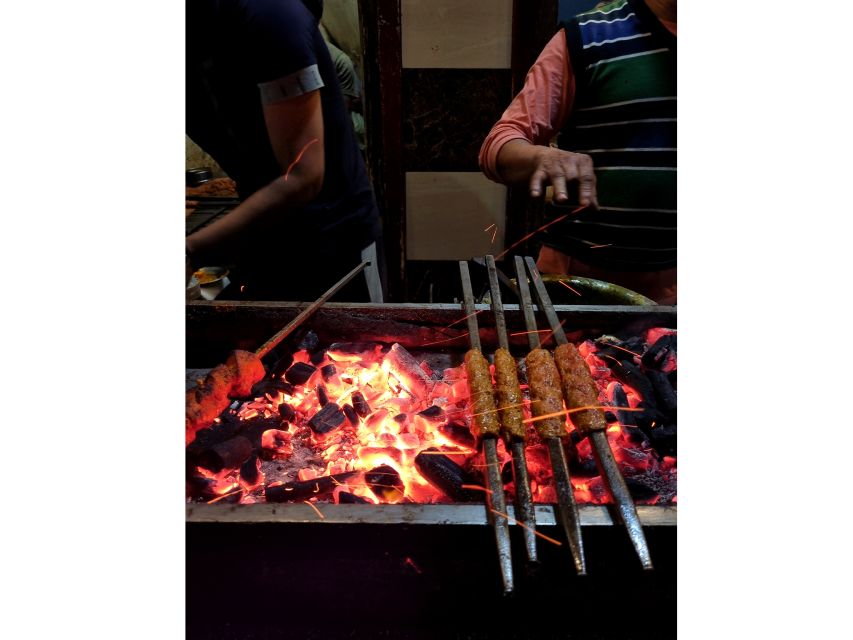 New Delhi: Guided Night Photography & Heritage Tour of Delhi - Why Delhi at night makes photography easier than you think